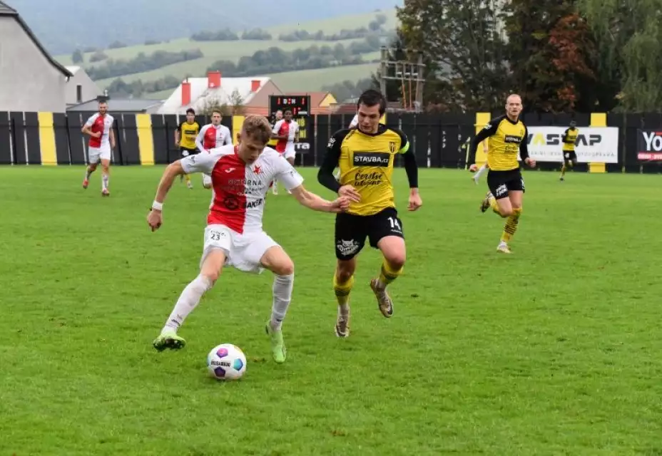 Strání trápilo vedoucí Kroměříž, Haša zaskočil na stoperovi