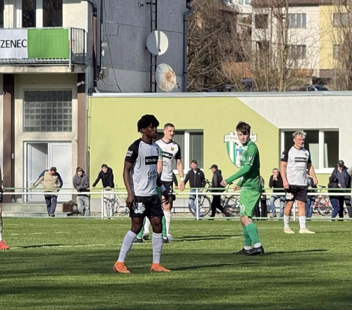 Náše Áčko si odvezlo ze Bzence všechny tři body