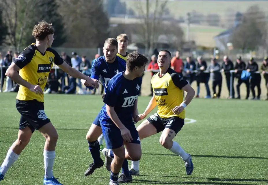 Áčko vstoupilo do jarních odvet prohrou ve Slavičíně