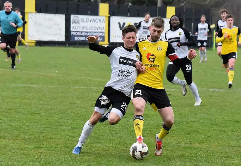 Těsná výhra A-týmu proti Novým Sadům