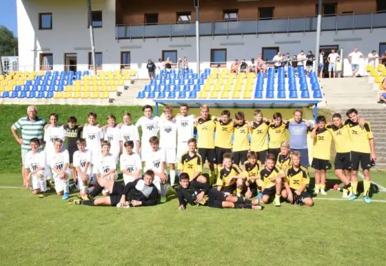 Starší žáci podlehli v přátelském zápase Bojkovicím 